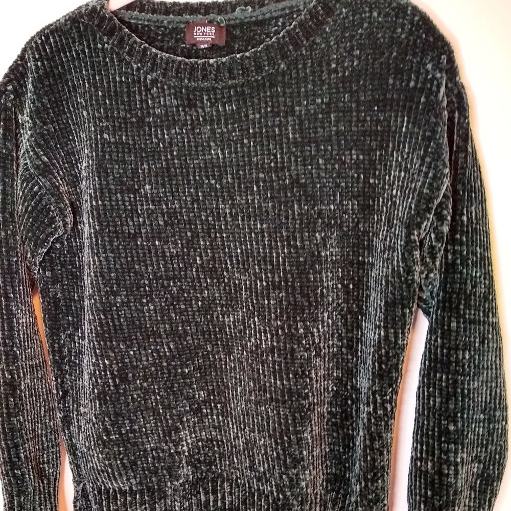 Jones New York Signature Deep Green Sweater.